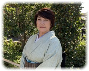 講師
